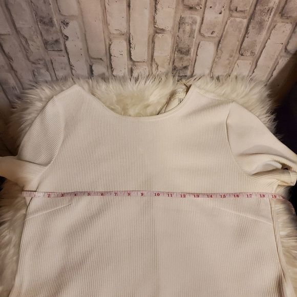 Forever 21 Plus Size Cream 3/4 Sleeve Dress - Picture 9 of 10